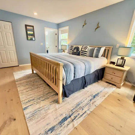 Seafarer Bed & Breakfast-2